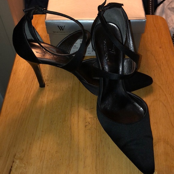 Worthington Shoes - 👠 Worthington black satin high heels 👠